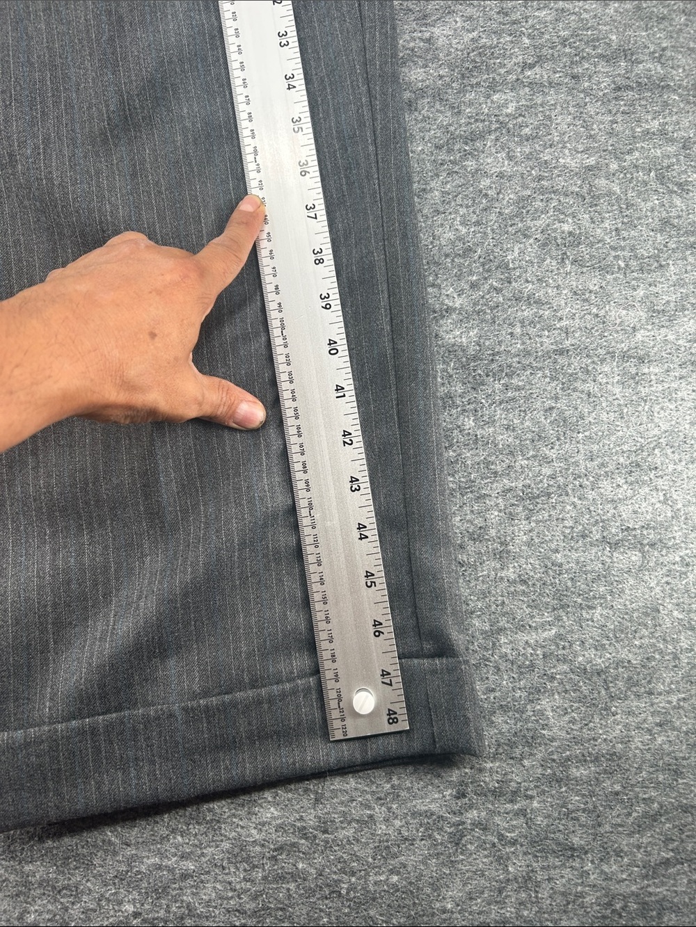 On The Sunny Side Gray Pinstripe Wool High Rise Pleated Trouser Pants Sz 40 - Picture 6 of 9